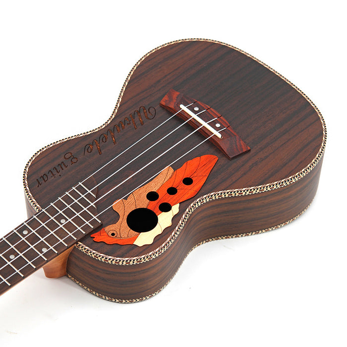 Piccola chitarra ukulele