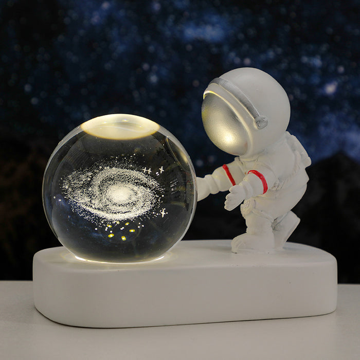 Luminosa galassia planetaria astronauta sfera di cristallo luci notturne USB alimentazione calda luce da comodino lampada da notte regalo di compleanno